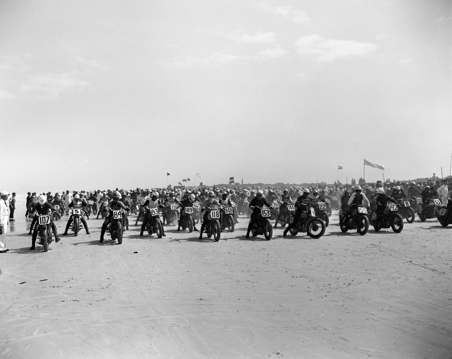 Starting line at the Daytona 200 in 1948
